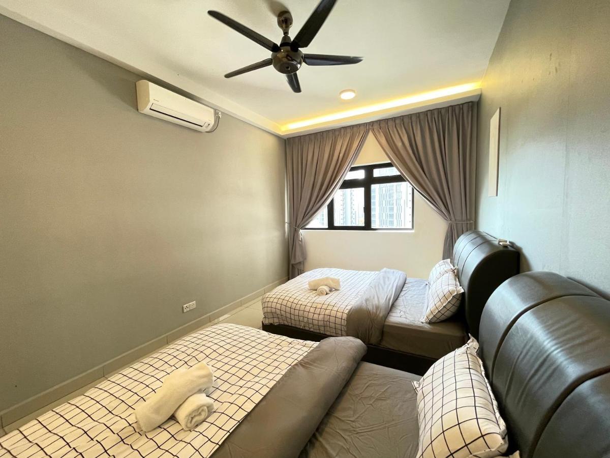 Meridin Medini By Wp Homestay Nusajaya  Eksteriør bilde