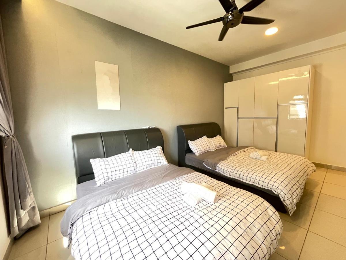 Meridin Medini By Wp Homestay Nusajaya  Eksteriør bilde