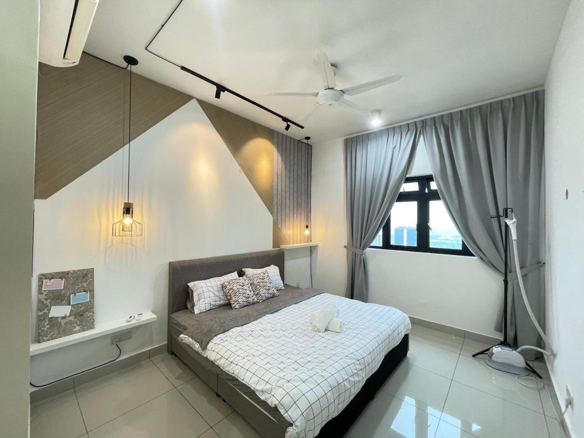 Meridin Medini By Wp Homestay Nusajaya  Eksteriør bilde