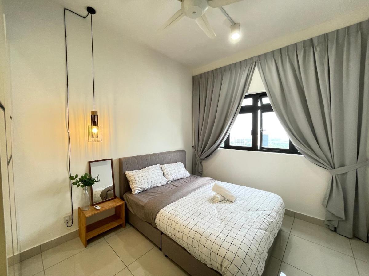 Meridin Medini By Wp Homestay Nusajaya  Eksteriør bilde