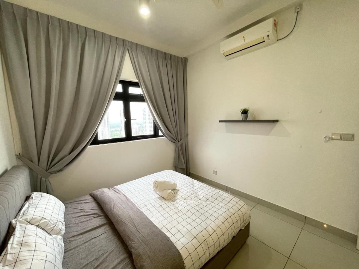 Meridin Medini By Wp Homestay Nusajaya  Eksteriør bilde